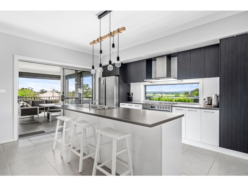 83 Laurie Drive, Raworth NSW 2321