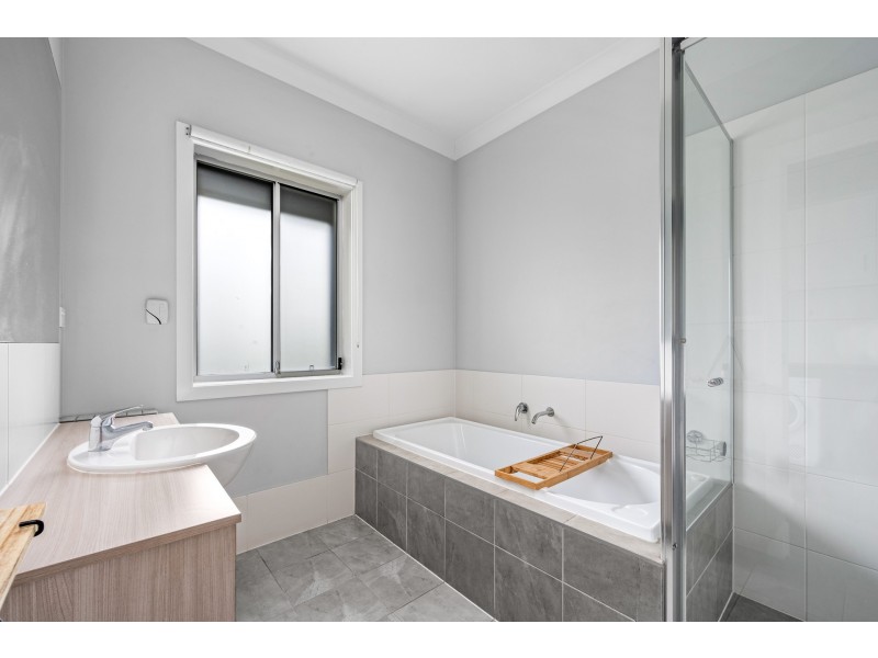 83 Laurie Drive, Raworth NSW 2321