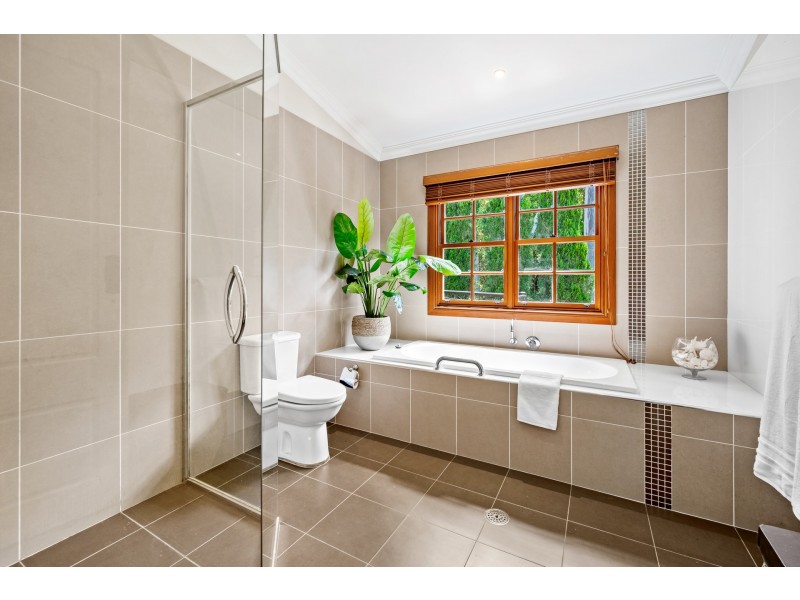 85 Macdonalds Road, Lisarow NSW 2250