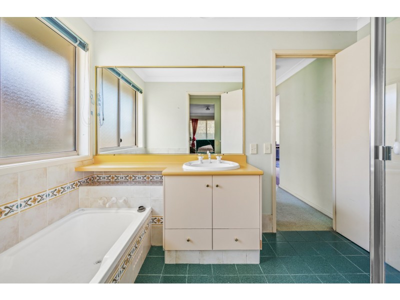 18 Nolan Crescent, Metford NSW 2323