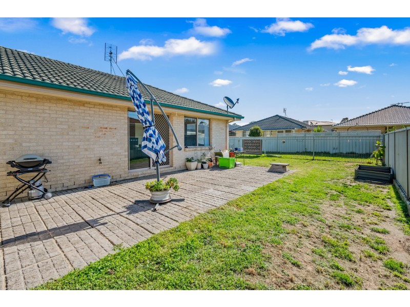 18 Nolan Crescent, Metford NSW 2323