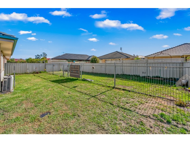 18 Nolan Crescent, Metford NSW 2323