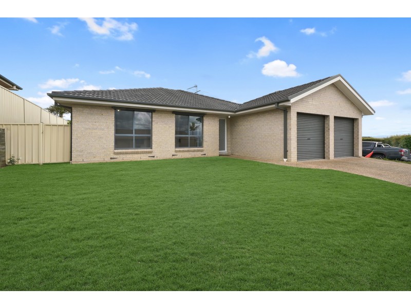 37 Benjamin Circuit, Rutherford NSW 2320