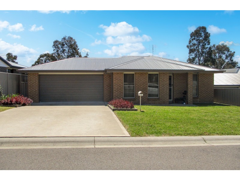 14 Reo Street, Largs NSW 2320