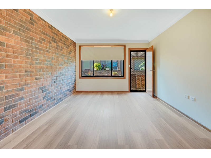 2/11 Waller Street, East Maitland NSW 2323
