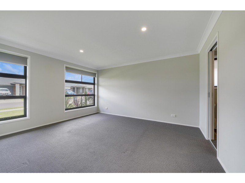14 Fairway Street, Rutherford NSW 2320
