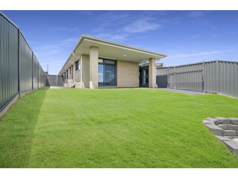 21A Beryl Drive, Rutherford NSW 2320