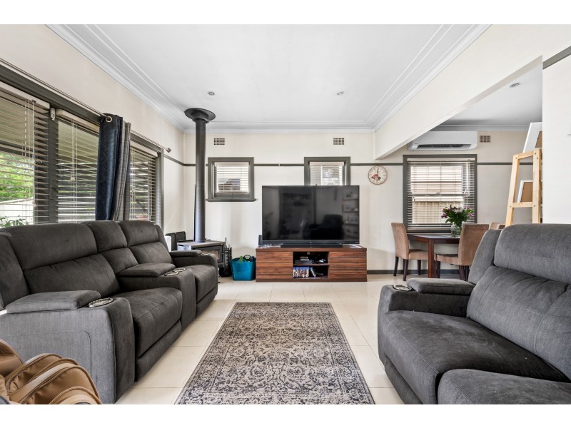 23 Thompson Street, Rutherford NSW 2320