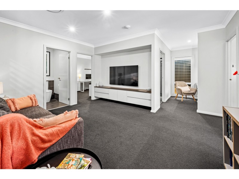 8 Pandanus Circuit, Bolwarra NSW 2320