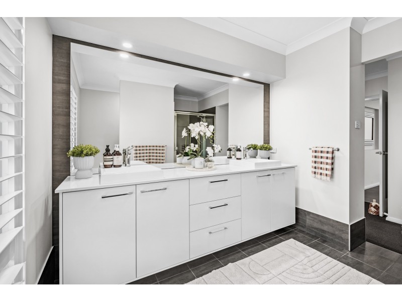 8 Pandanus Circuit, Bolwarra NSW 2320