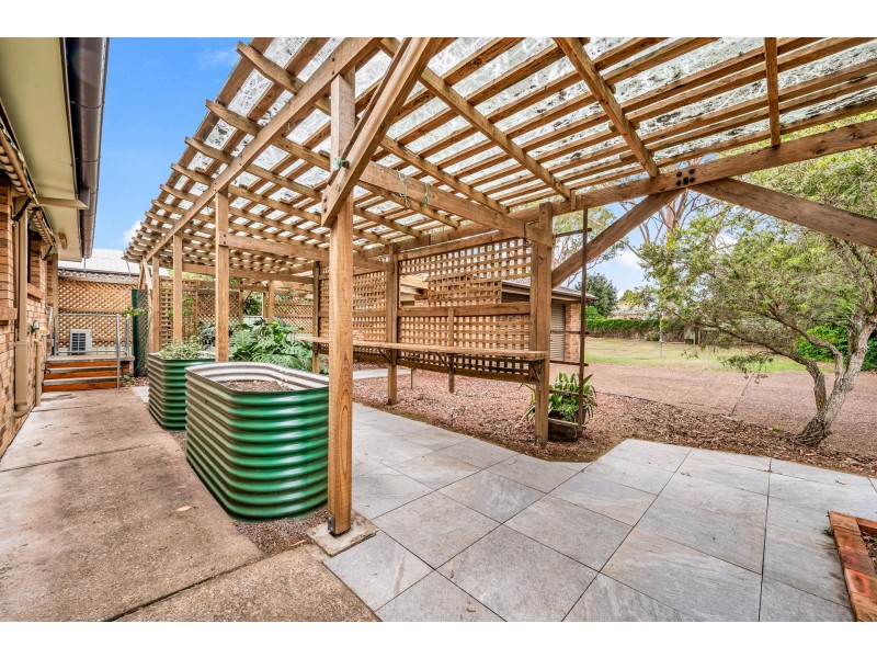8 Addison Road, Bolwarra NSW 2320