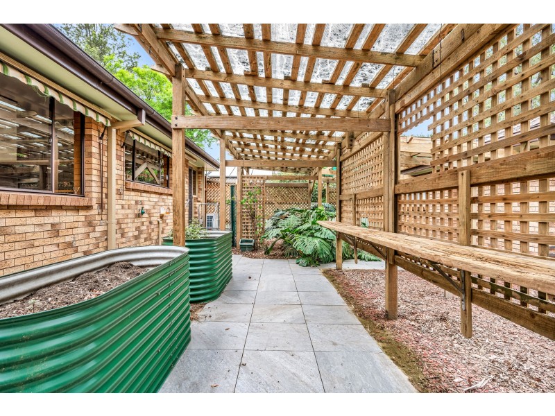 8 Addison Road, Bolwarra NSW 2320