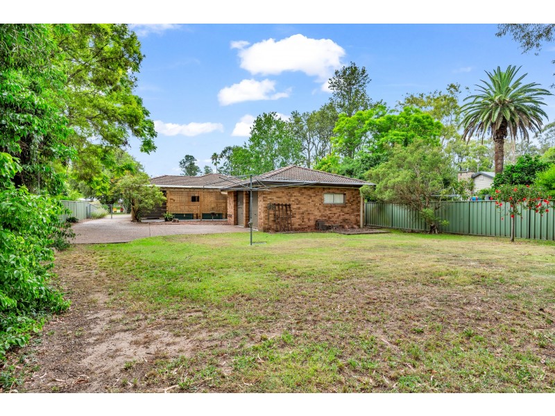 8 Addison Road, Bolwarra NSW 2320
