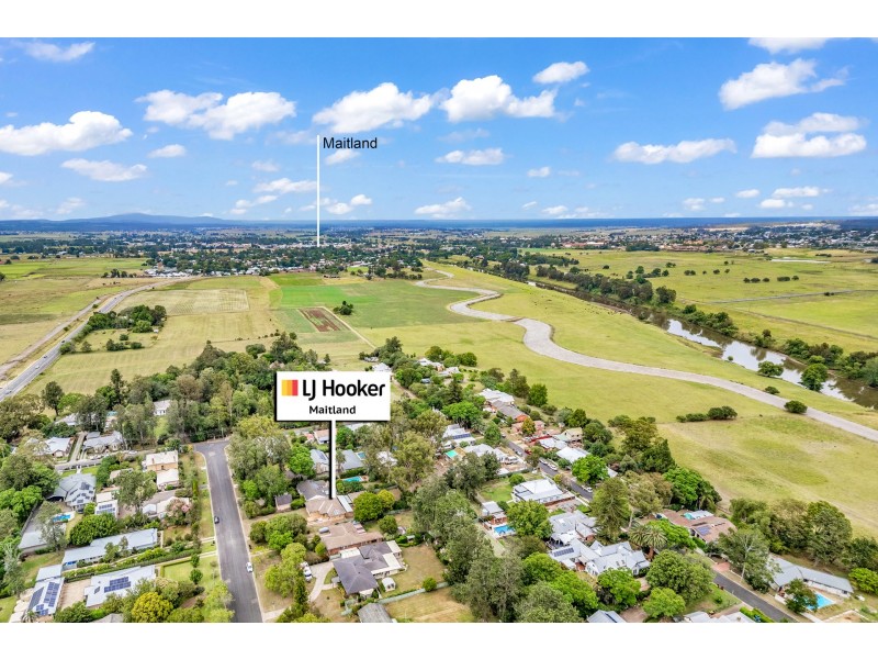 8 Addison Road, Bolwarra NSW 2320