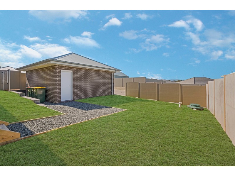 44 McGann Drive, North Rothbury NSW 2335