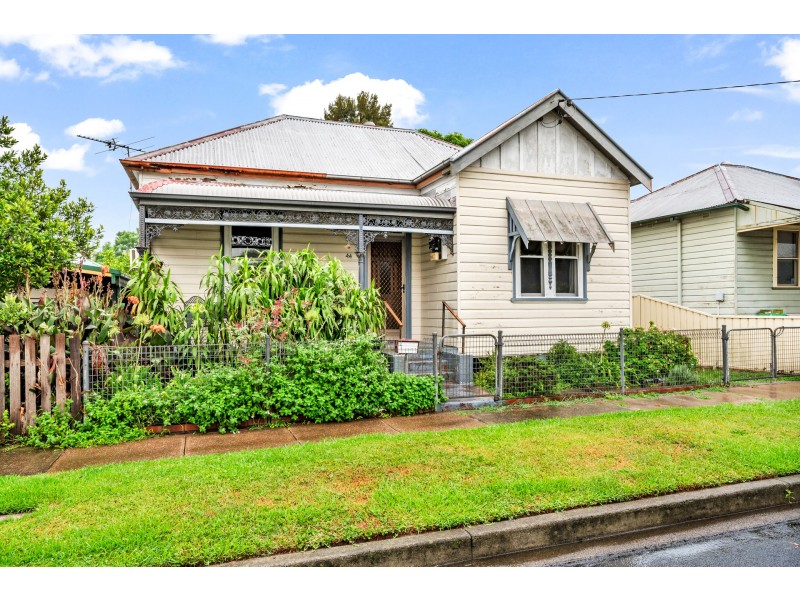 44 Lee Street, Maitland NSW 2320