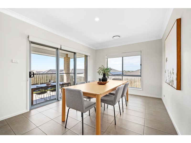 31 Greystones Drive, Chisholm NSW 2322