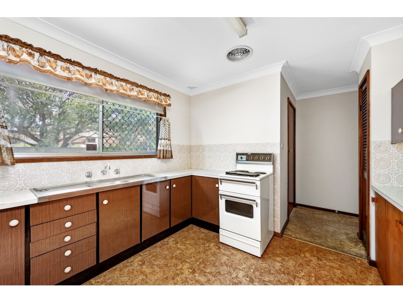14 Buffier Crescent, Rutherford NSW 2320