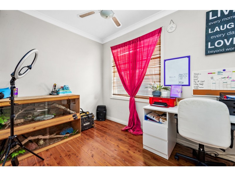 33 Wollombi Road, Cessnock NSW 2325