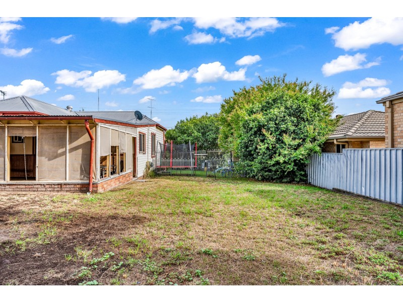 33 Wollombi Road, Cessnock NSW 2325
