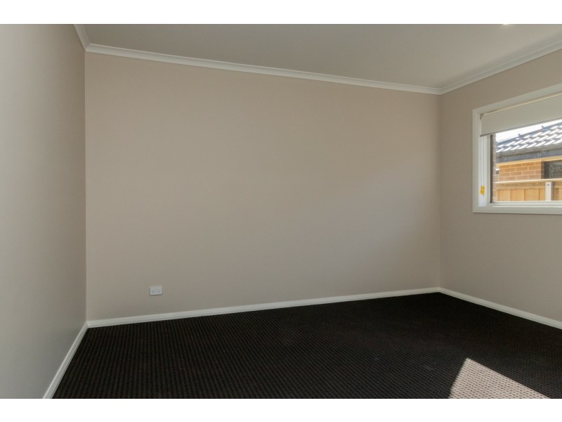 31 Golden Whistler Avenue, Aberglasslyn NSW 2320