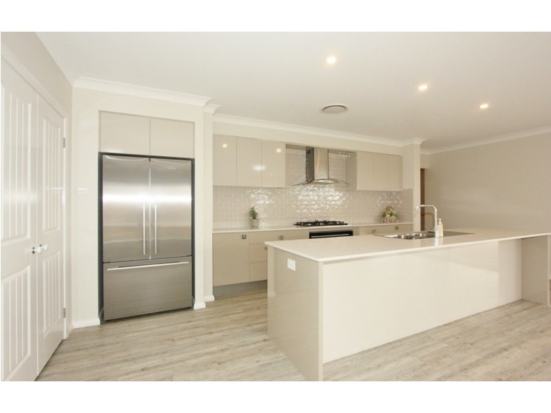 46 Hillcrest Drive, Gillieston Heights NSW 2321