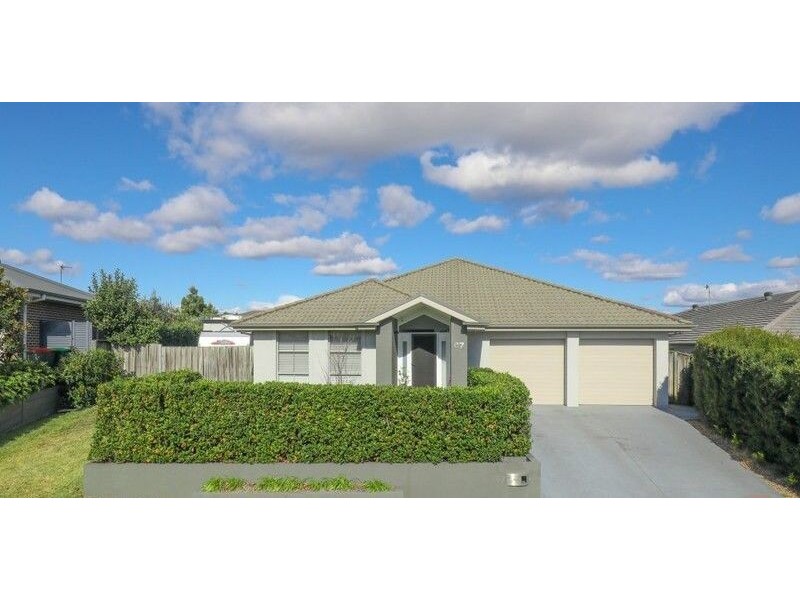 67 Scenic Drive, Gillieston Heights NSW 2321