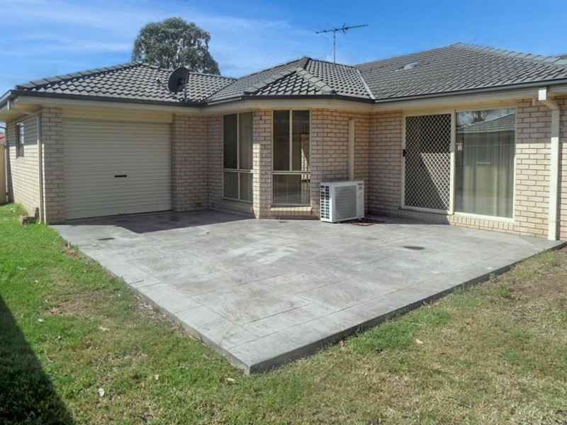22 Drysdale Crescent, Metford NSW 2323