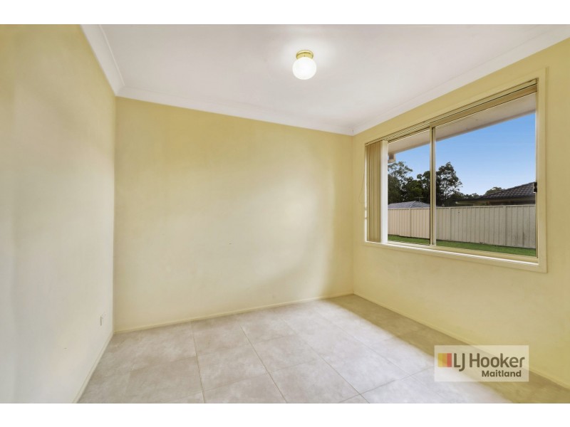 22 Drysdale Crescent, Metford NSW 2323