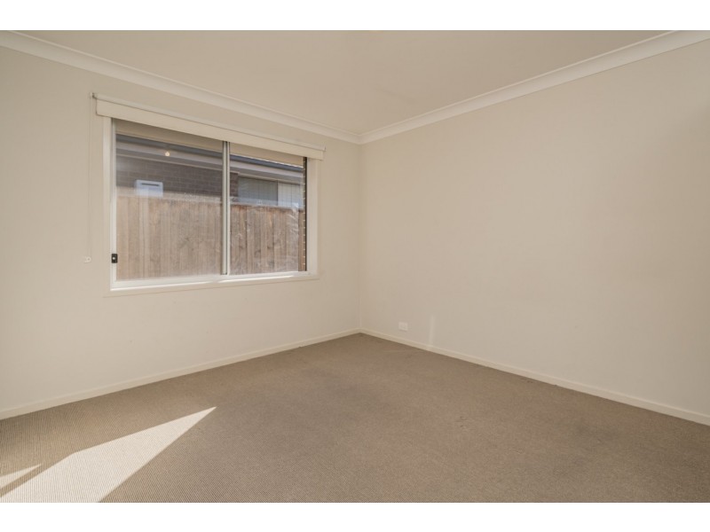 122 McKeachie Drive, Aberglasslyn NSW 2320