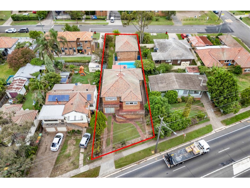 215 New England Highway, Rutherford NSW 2320