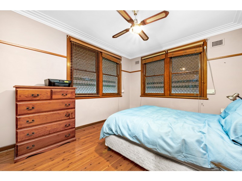 215 New England Highway, Rutherford NSW 2320