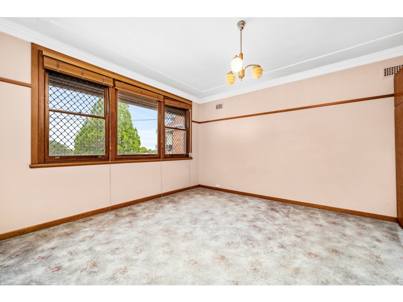 215 New England Highway, Rutherford NSW 2320