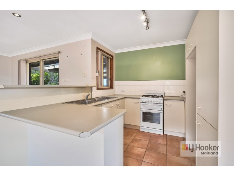 9 Adam Avenue, Rutherford NSW 2320