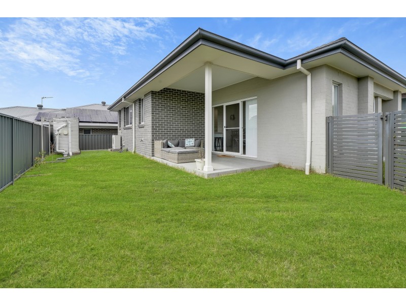 12 Cambridge Street, Thornton NSW 2322