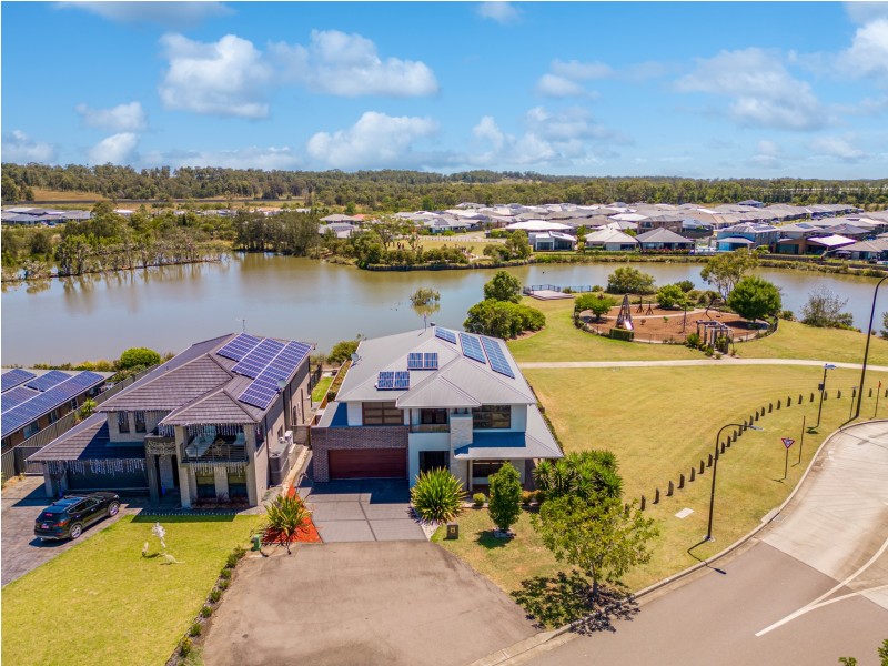 2 Waterside Close, Rutherford NSW 2320