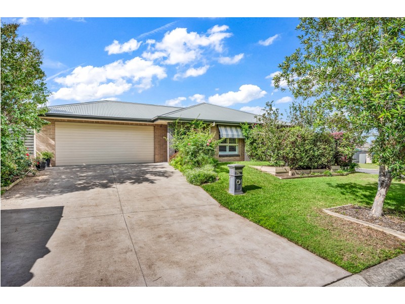 6A Honeysuckle Drive, Aberglasslyn NSW 2320