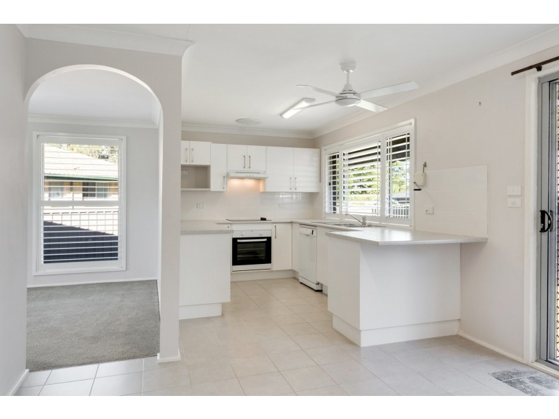 8 Knoll Crescent, East Maitland NSW 2323