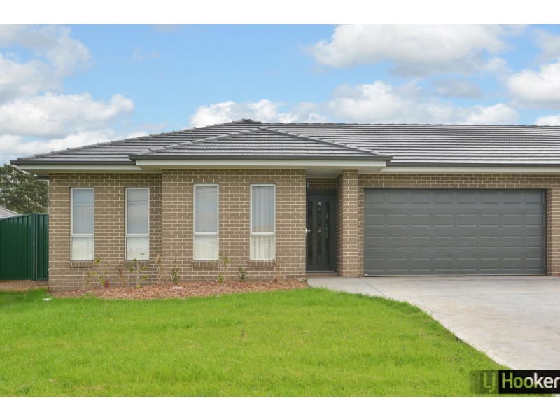 14C Devon Street, Greta NSW 2334