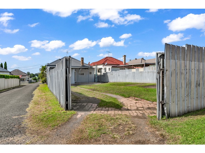 14 Onus Street, Telarah NSW 2320