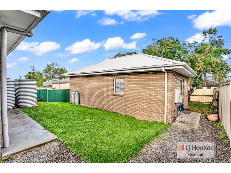27A & 27B Rockleigh Street, Thornton NSW 2322