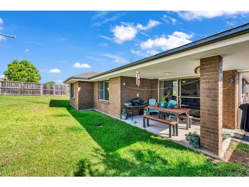 39 Saddlers Drive, Gillieston Heights NSW 2321