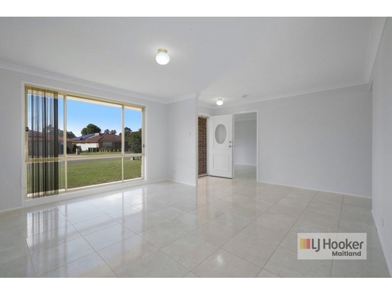 22 Drysdale Crescent, Metford NSW 2323