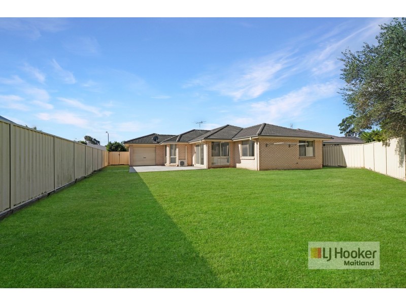 22 Drysdale Crescent, Metford NSW 2323