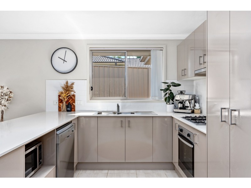 4 Oscar Close, Raworth NSW 2321