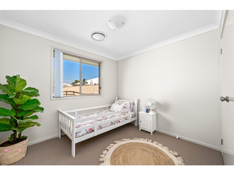 4 Oscar Close, Raworth NSW 2321