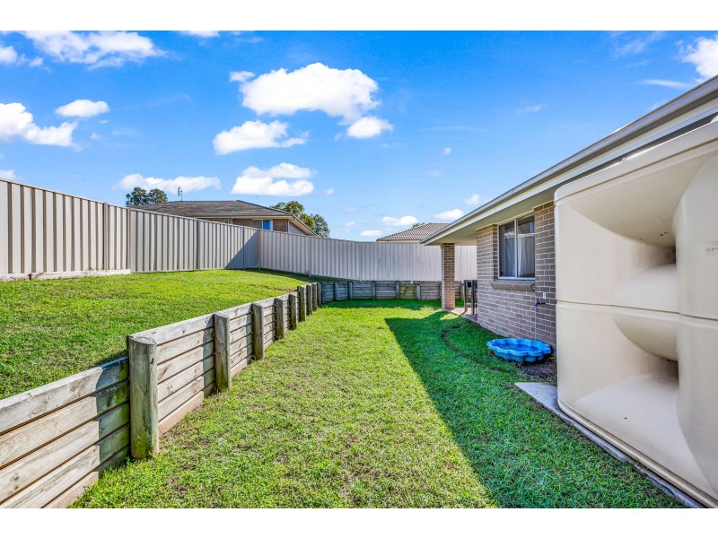 4 Oscar Close, Raworth NSW 2321