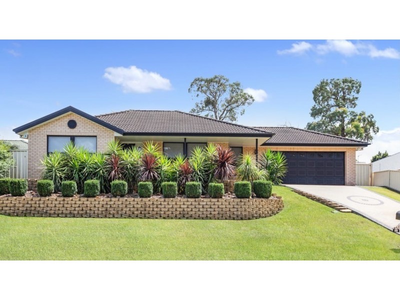 32 Canterbury Drive, Raworth NSW 2321