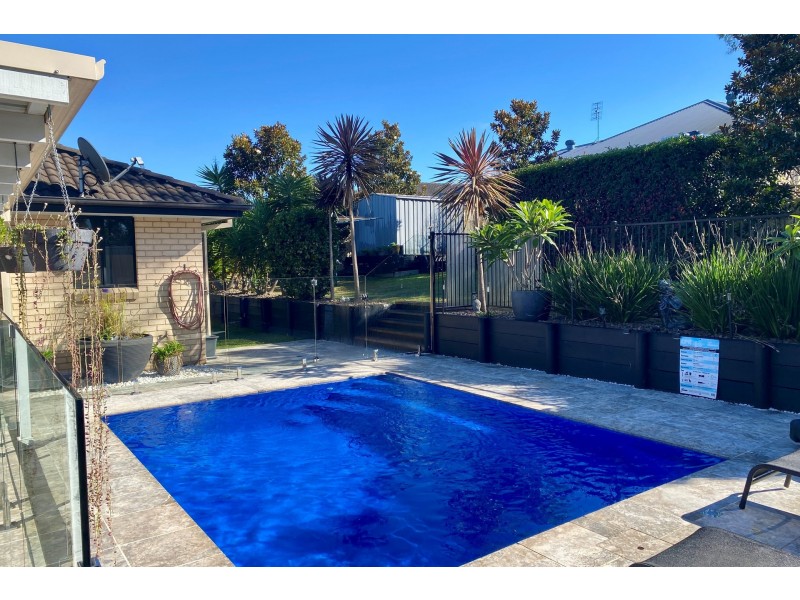 32 Canterbury Drive, Raworth NSW 2321