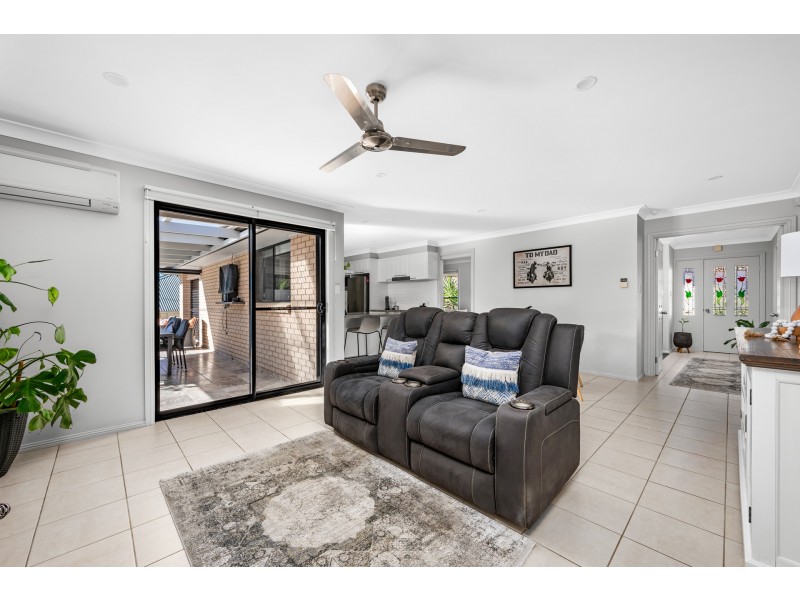 32 Canterbury Drive, Raworth NSW 2321